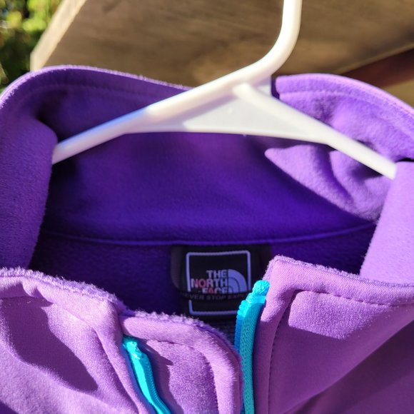 Beautiful Purple Women's The North Face Jacket Size Medium - Picture 5 of 6